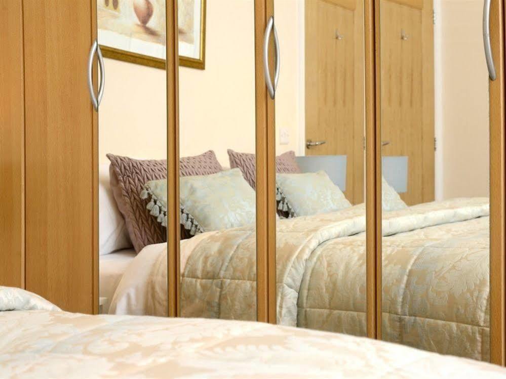 Black Burn Lodge B & B Newcastleton Extérieur photo